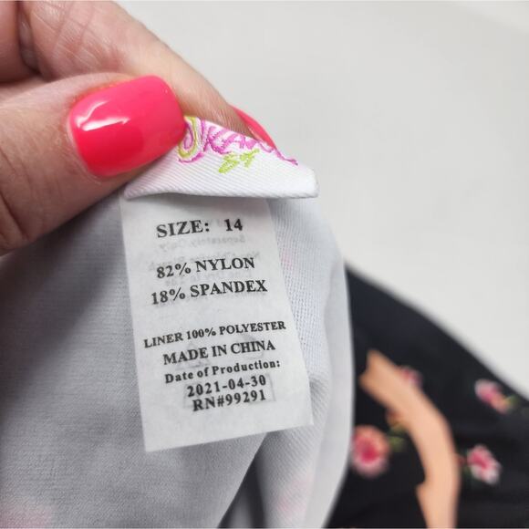 Kanu Surf New Girls Swimsuit Floral One Shoulder Black Tangerine Girls Size 14 - Picture 6 of 7